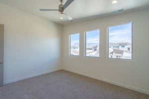 32618040