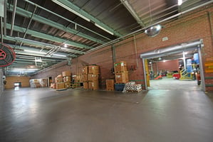 27000438