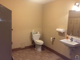27004133