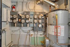 31717612