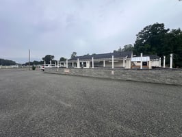 27048563