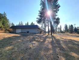 27078548
