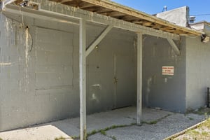 27052882