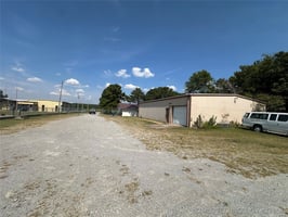 27065872