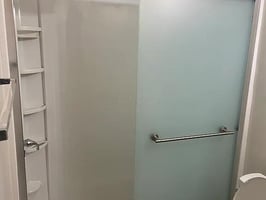 27072328