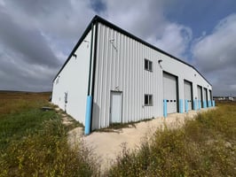 27077687