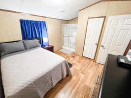 27108405