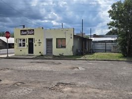 27135640