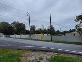 29533824