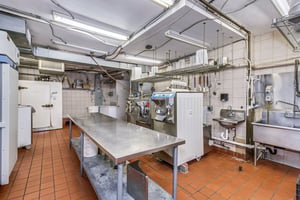 27158400