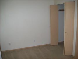 27157567