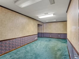 28925740