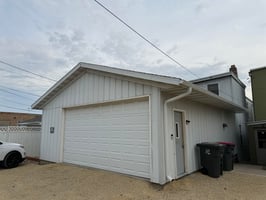 27163902