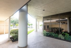 27173560