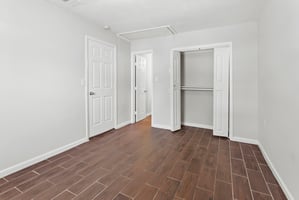 27185962