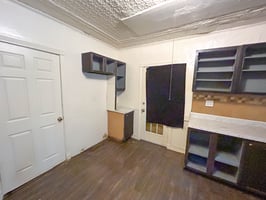 34252563