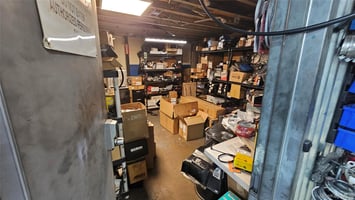27208073