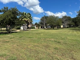 27208529