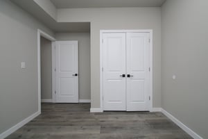 27381752