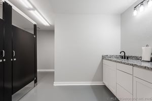 32623589