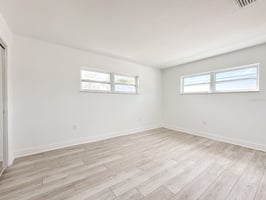 27289170