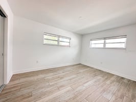 27289206
