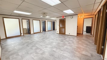31570682
