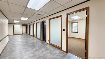 31570689