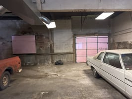 27318601