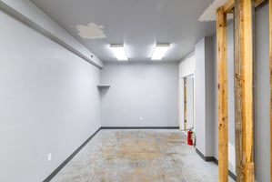 27523917