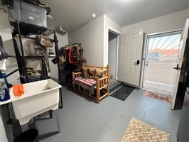31652519
