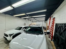 27385116