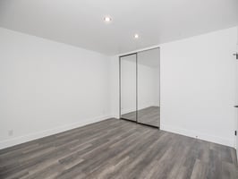 27387543