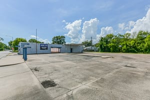 27390852