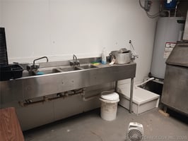 31527261