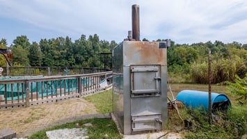 27513843