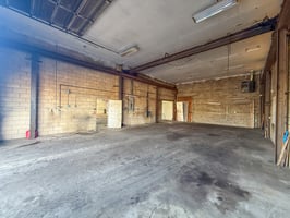 27517568