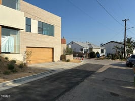 27525194