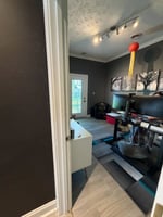 27555018