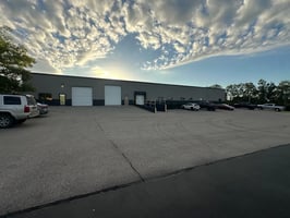 27592551