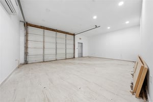 27595128
