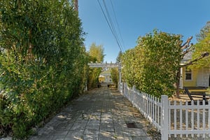 27596070