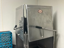 27607962