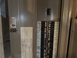 27607964
