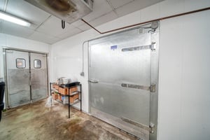 27610559