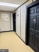 27673043