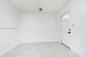 31532315
