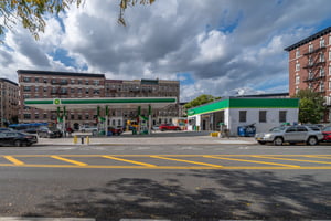 27800152