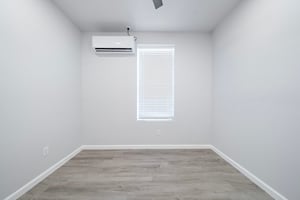 27883606