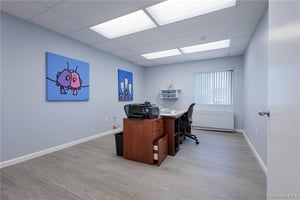 27832085